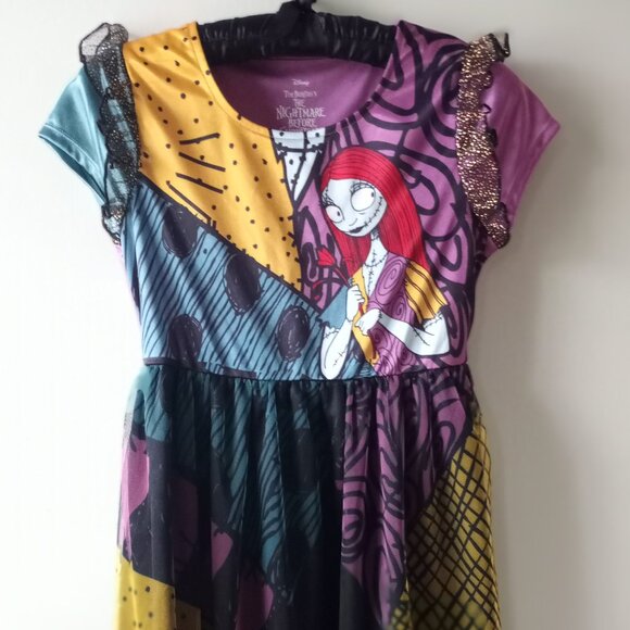 'DISNEY THE NIGHTMARE BEFORE CHRISTMAS' Dress Size 10/12 - Picture 1 of 9